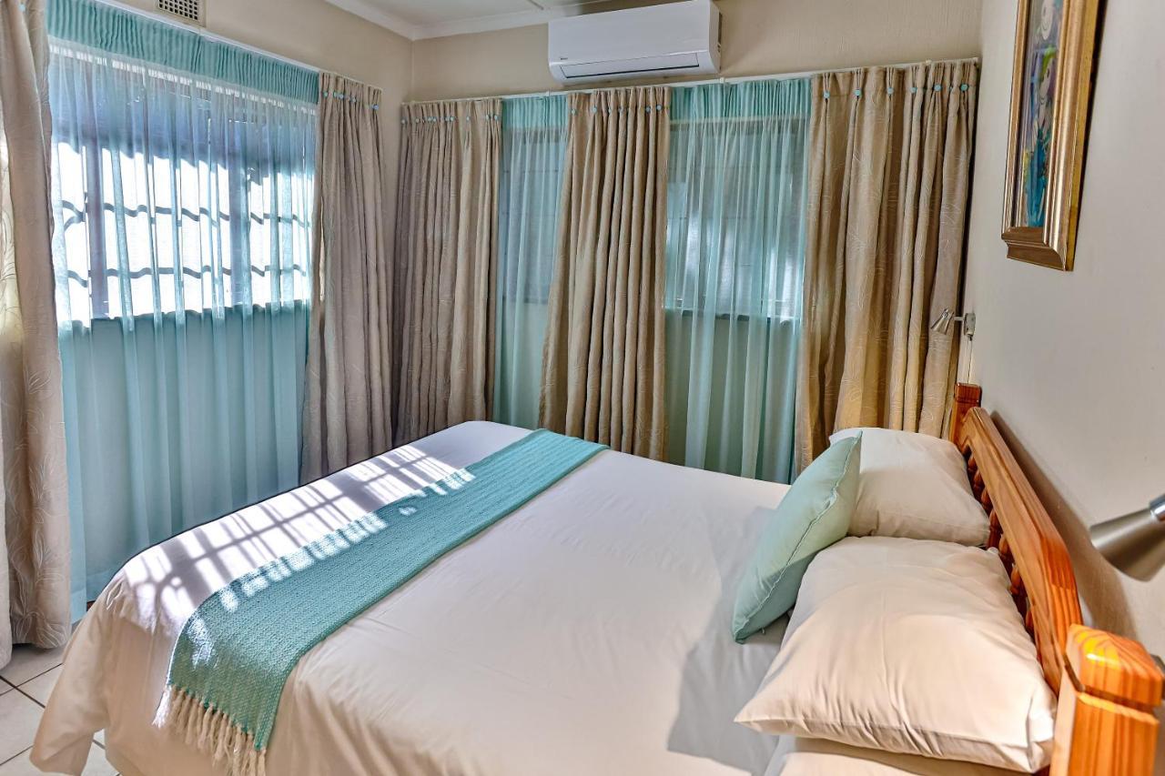 Zuider Zee Guest House Ballito Exterior photo