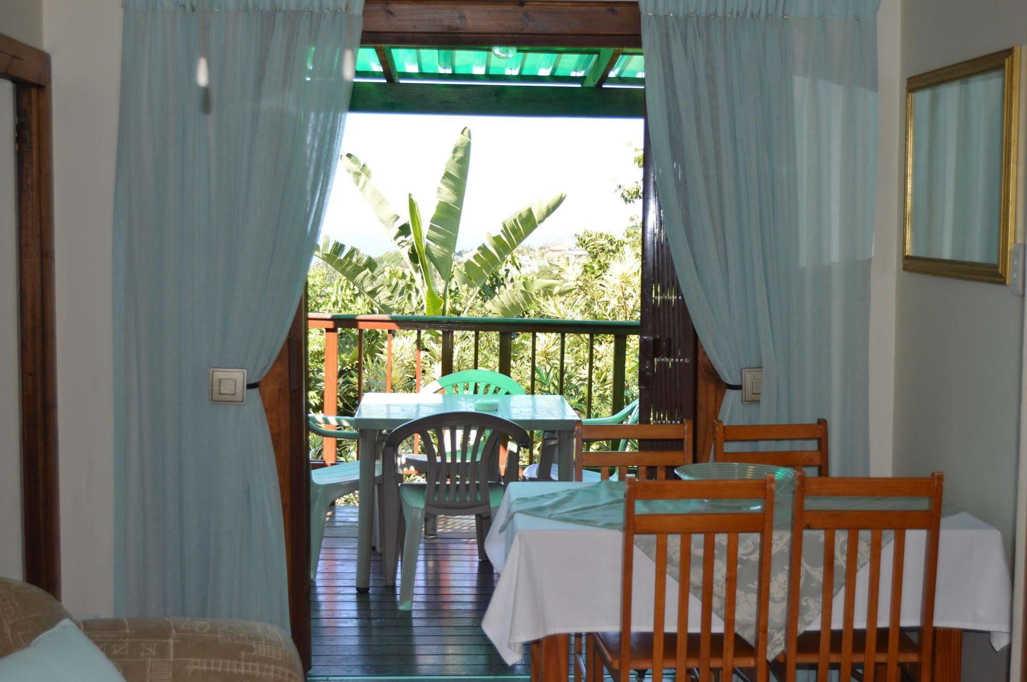 Zuider Zee Guest House Ballito Exterior photo