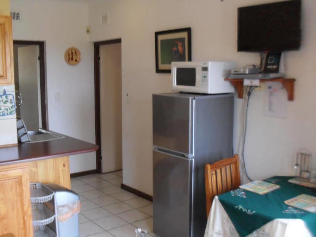 Zuider Zee Guest House Ballito Exterior photo